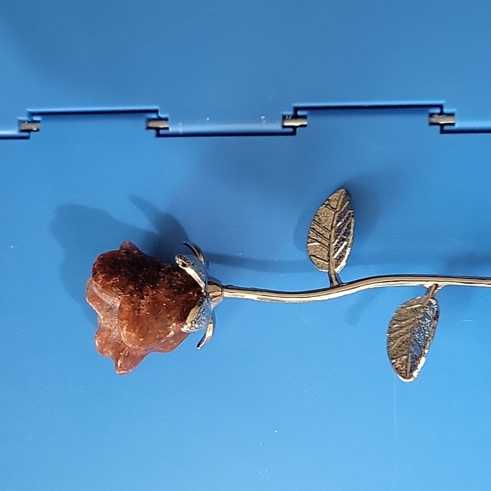 Strawberry Quartz Crystal Rose - Picture 4 of 5
